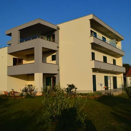 Mila Apartment
